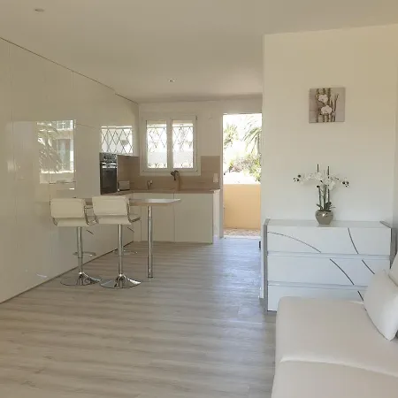 Les Algues Apartment