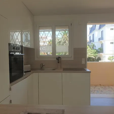 Апартаменты Les Algues Канны